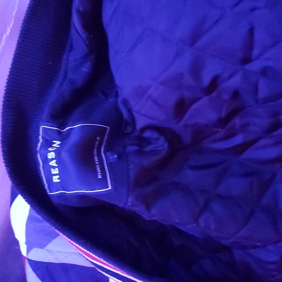 varisty jacket reason - Picture 4 of 4